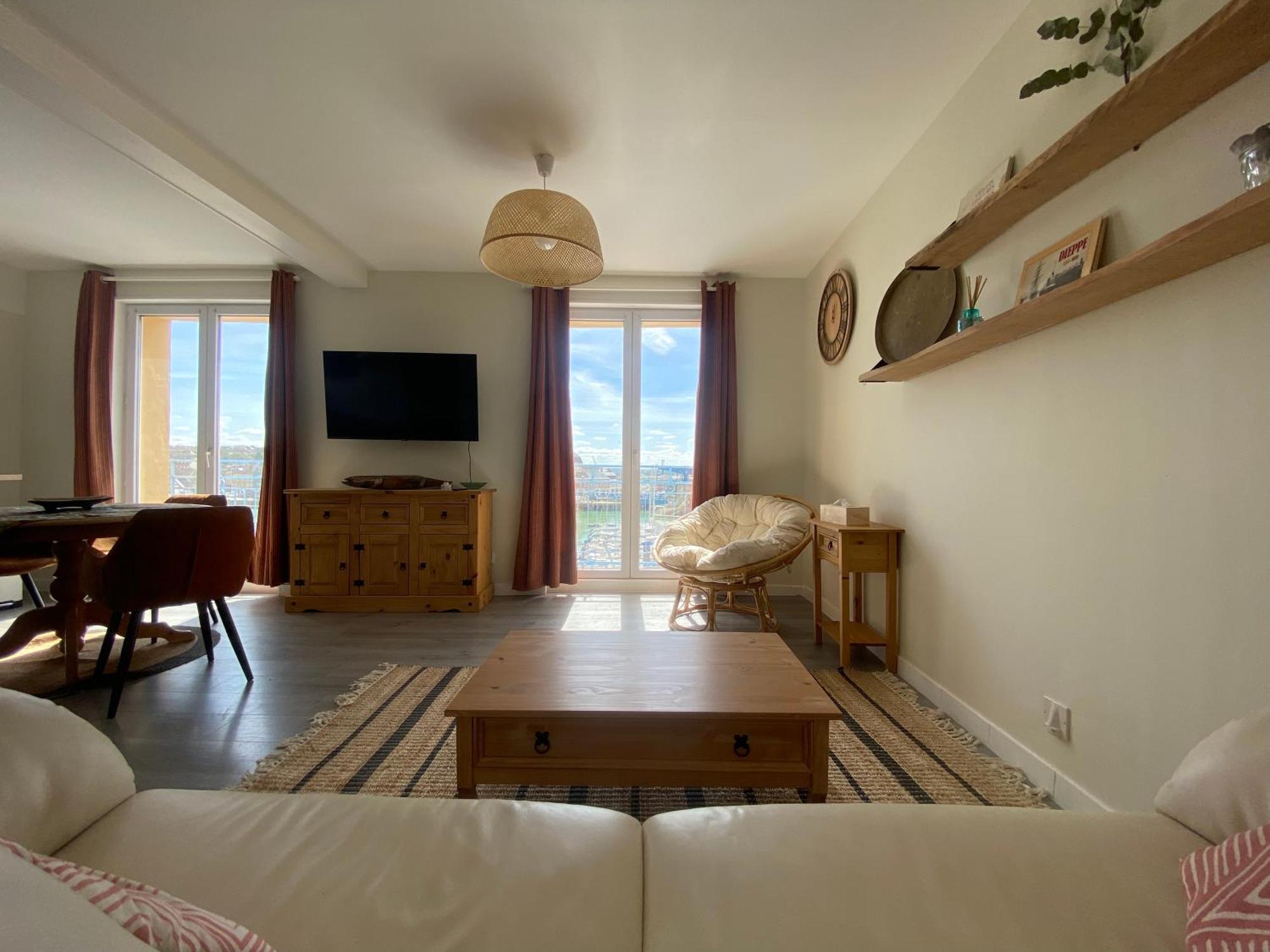 Etablissement 3 Etoiles Avec Ascenseur, 3 Appartements Lumineux Vue Port Avec Balcon, 200M De La Mer, Wifi Fibre, Tous Service Inclus Διέππη Εξωτερικό φωτογραφία