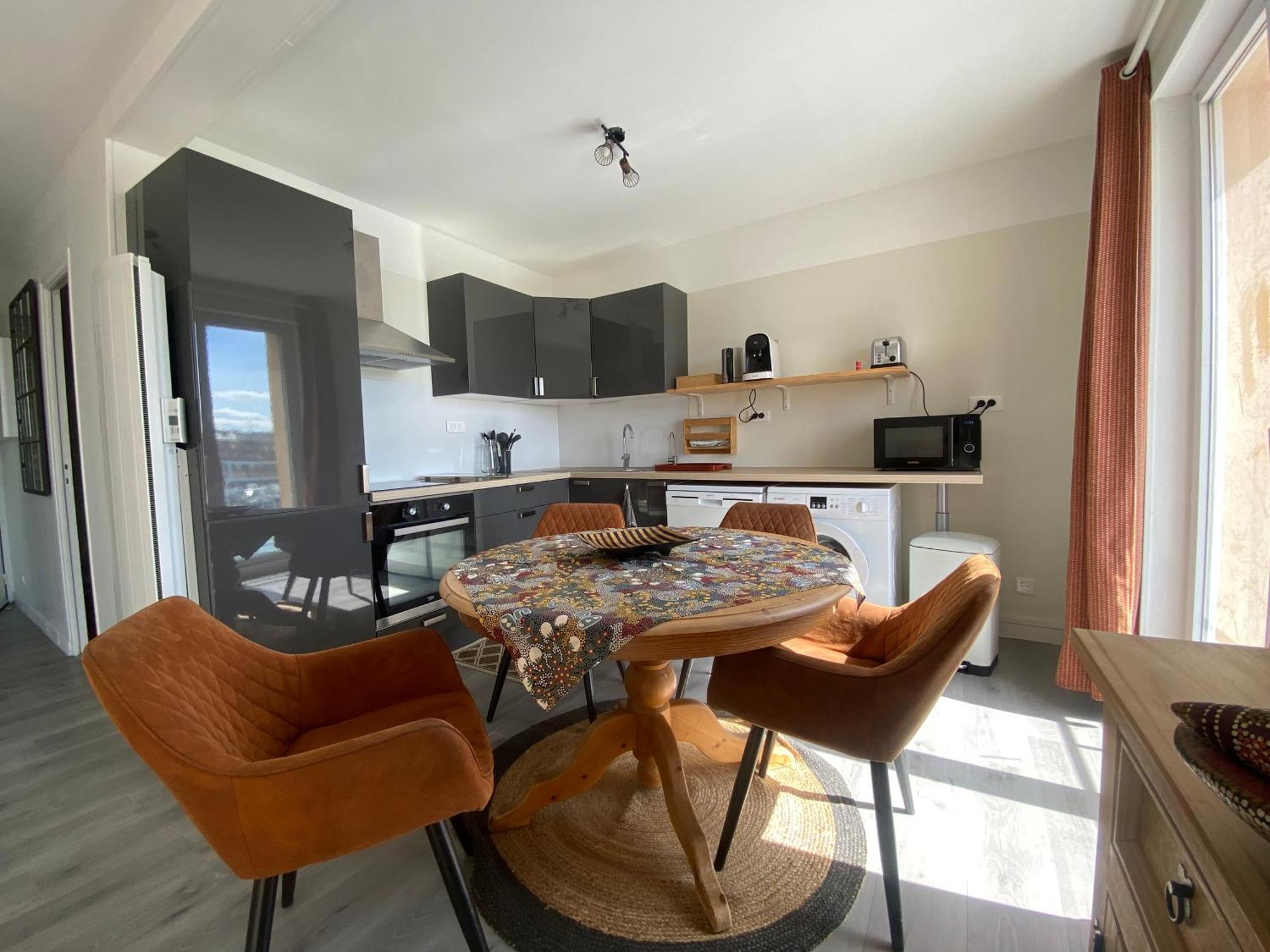 Etablissement 3 Etoiles Avec Ascenseur, 3 Appartements Lumineux Vue Port Avec Balcon, 200M De La Mer, Wifi Fibre, Tous Service Inclus Διέππη Εξωτερικό φωτογραφία