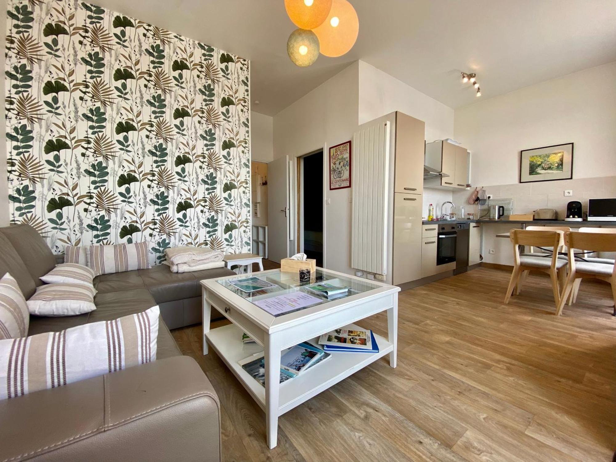 Etablissement 3 Etoiles Avec Ascenseur, 3 Appartements Lumineux Vue Port Avec Balcon, 200M De La Mer, Wifi Fibre, Tous Service Inclus Διέππη Εξωτερικό φωτογραφία
